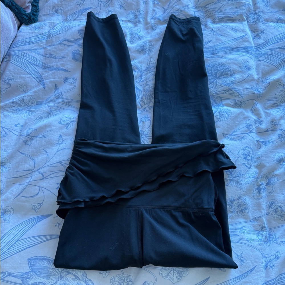 Halara Black Ruffled Leggings